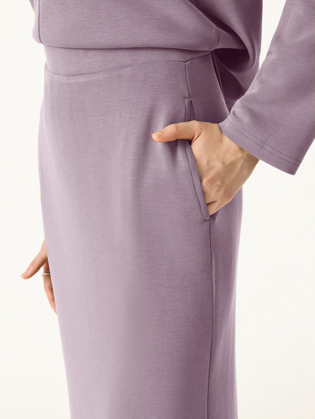 Wrinkle-Resistant Spacer Maxi Pull-on Skirt