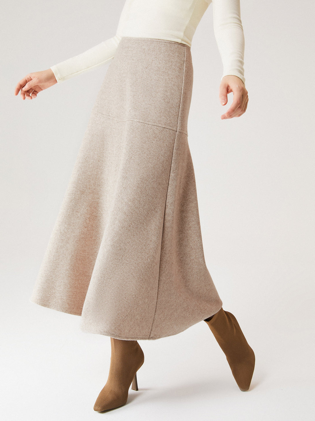 2Pcs Set Heat-Tech Multi-Wear Layering Brami Top & Wool-like Flared Maxi Skirt