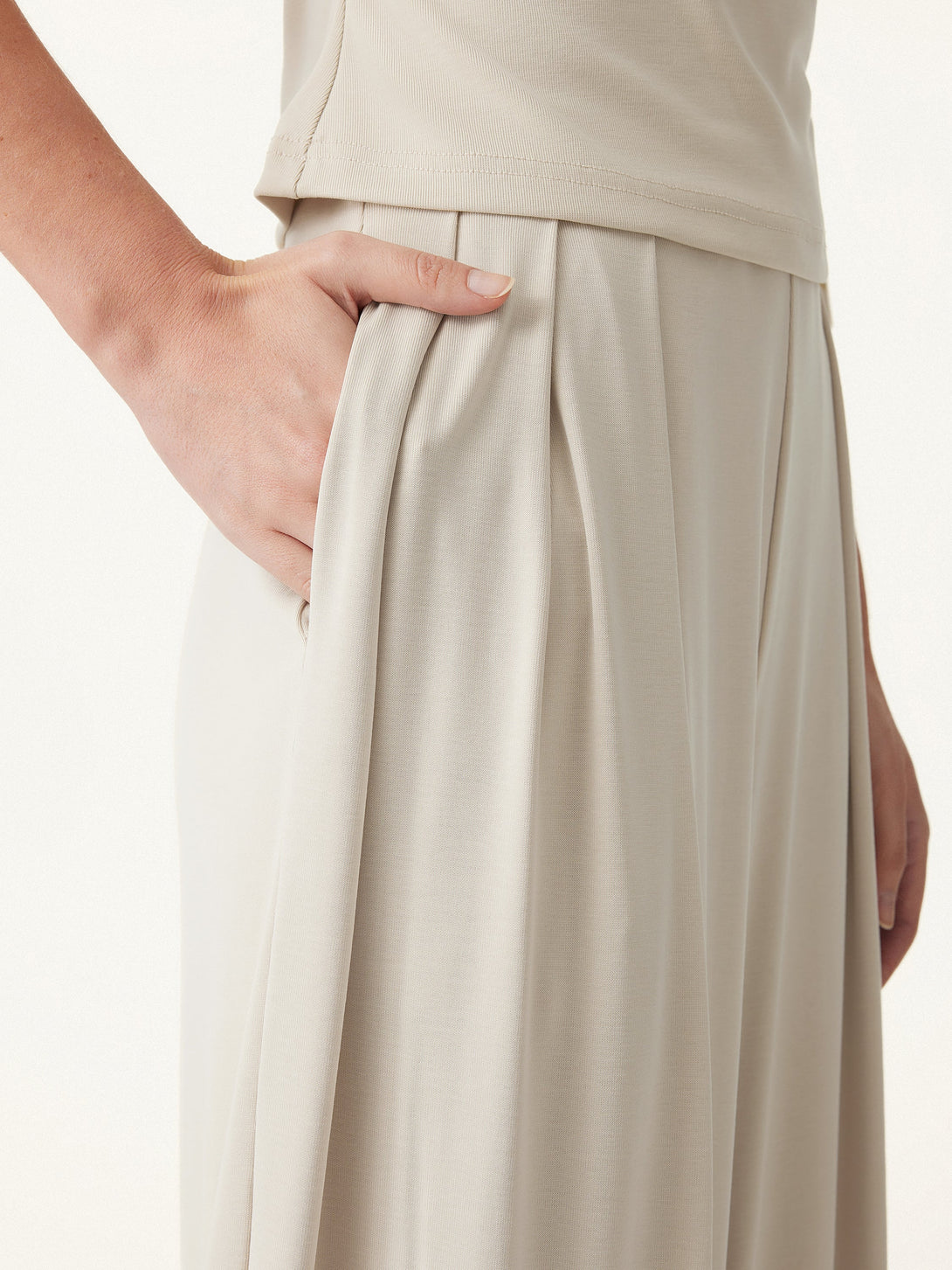 2Pcs Set Sandwashed Crewneck Tee & Mid Rise Pleated Wide Leg Pants with Pockets