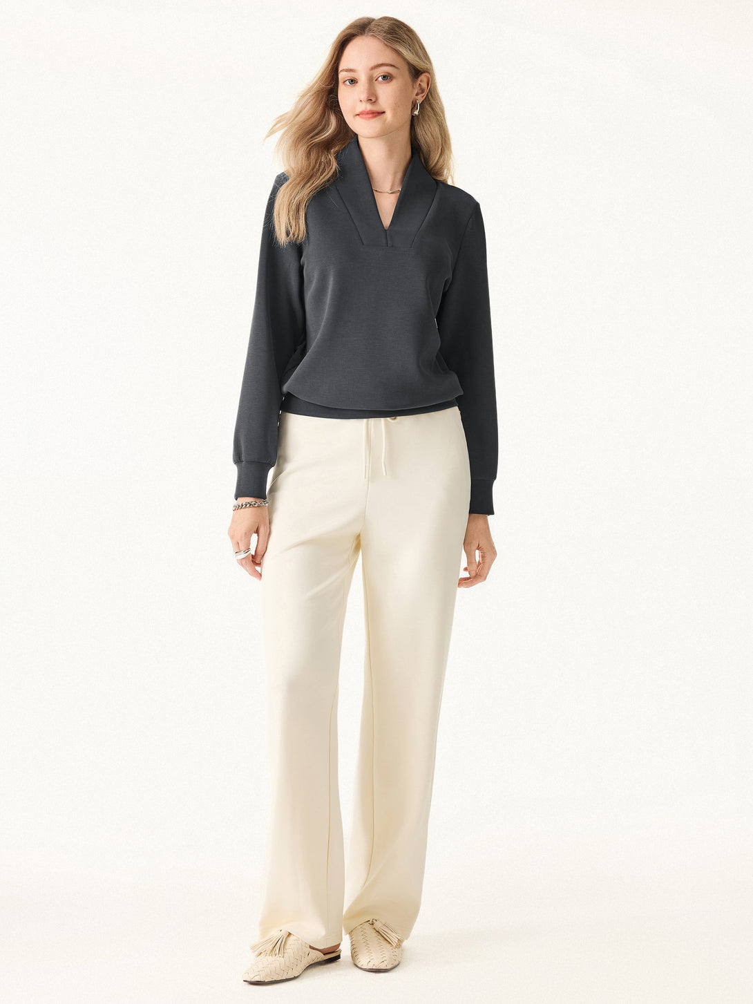Essential V-Neck Long Sleeve Pullover Top