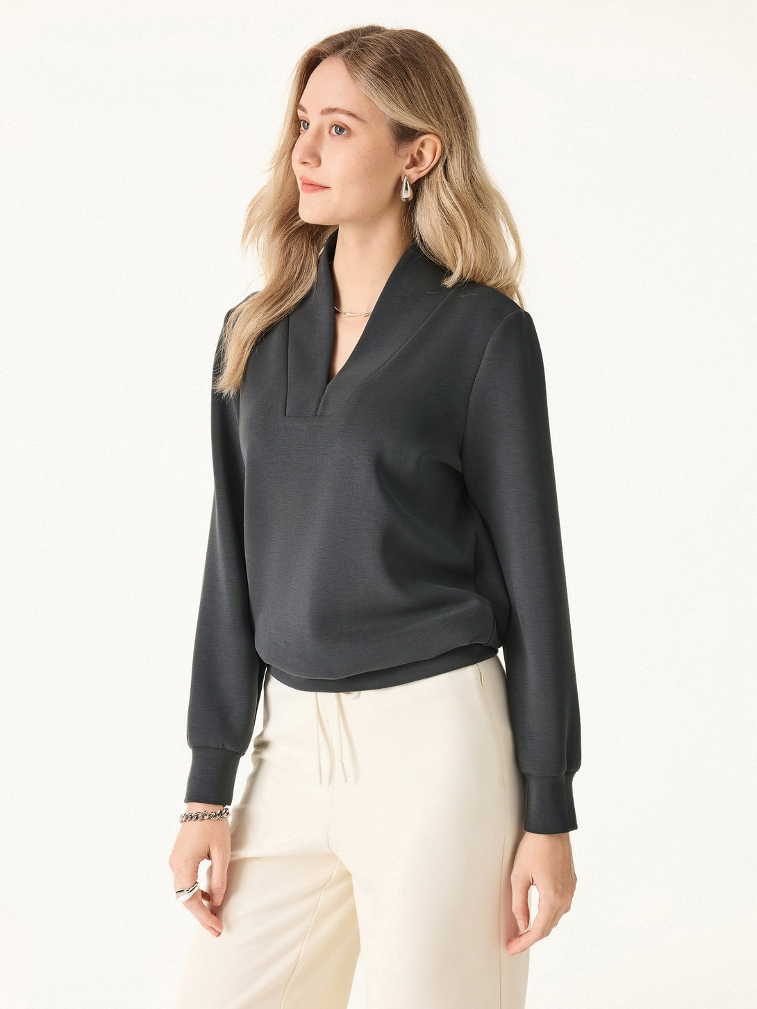 Essential V-Neck Long Sleeve Pullover Top