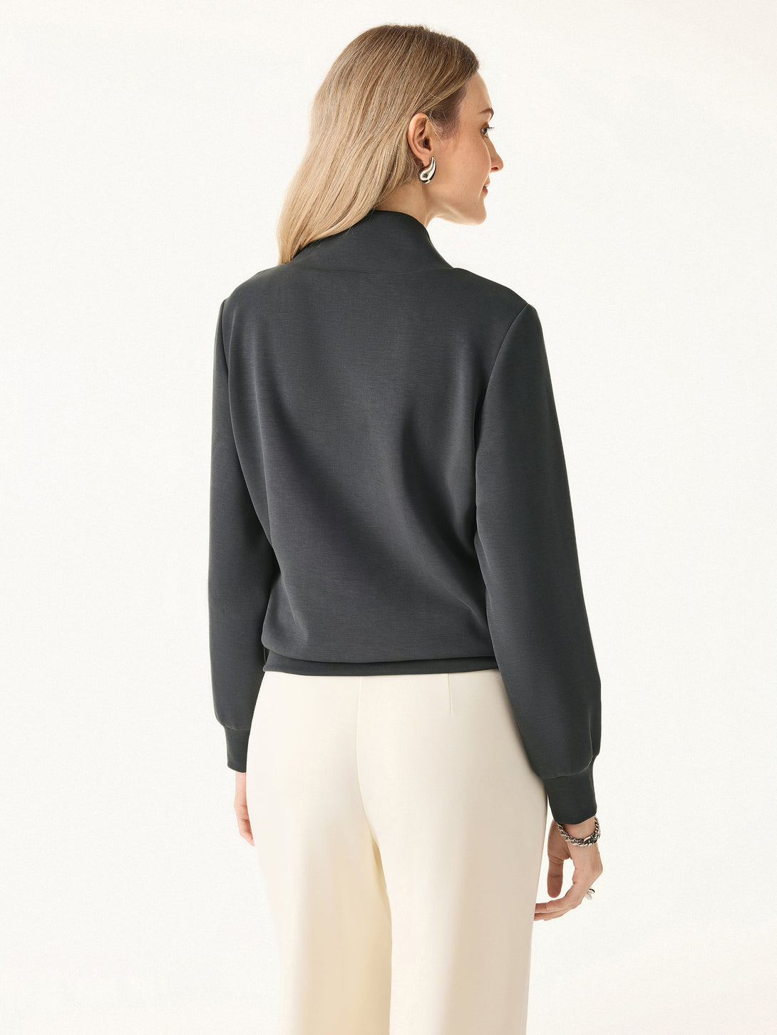 Essential V-Neck Long Sleeve Pullover Top