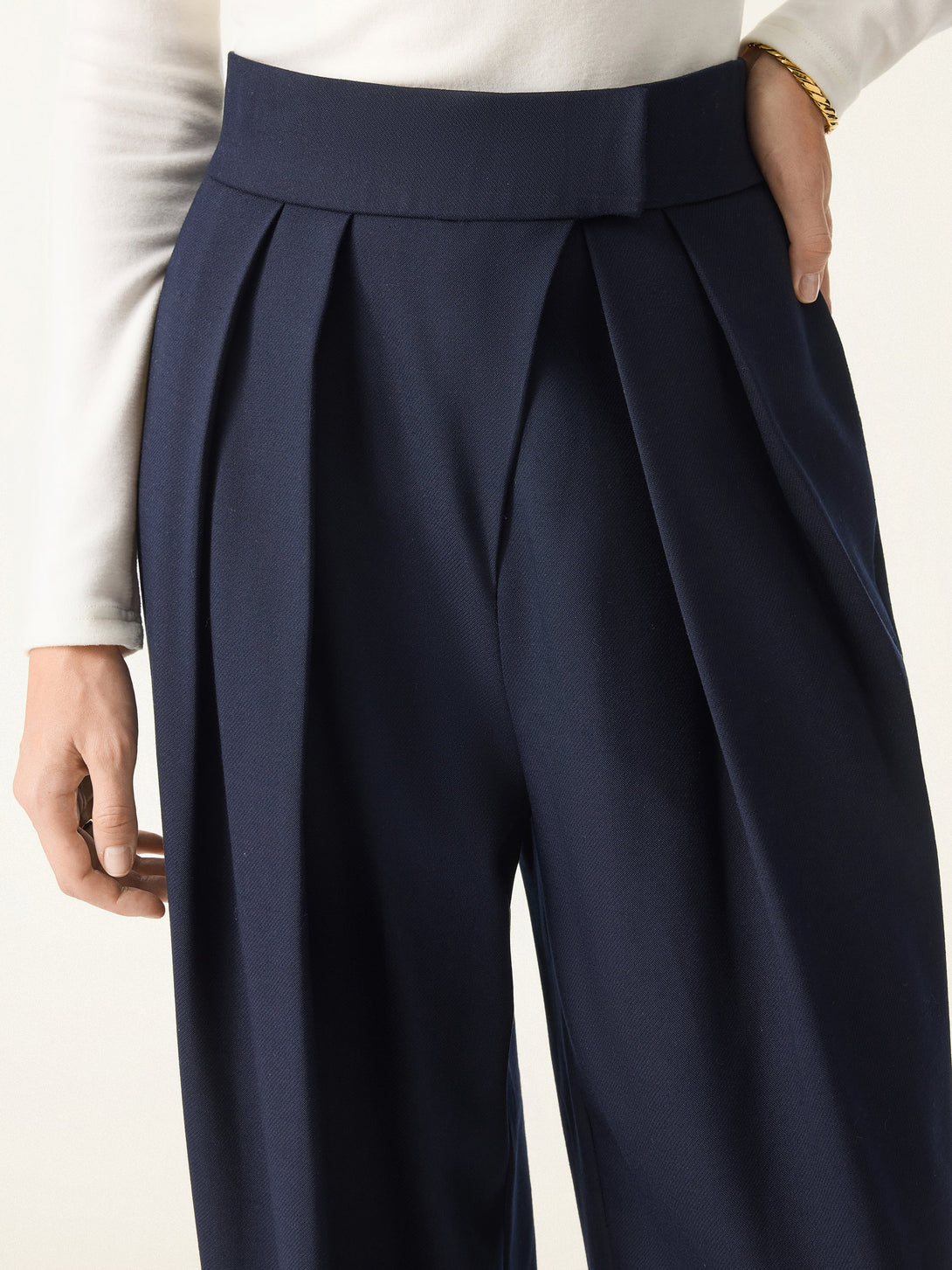 High Rise Pegged Leg Trousers with Pockets
