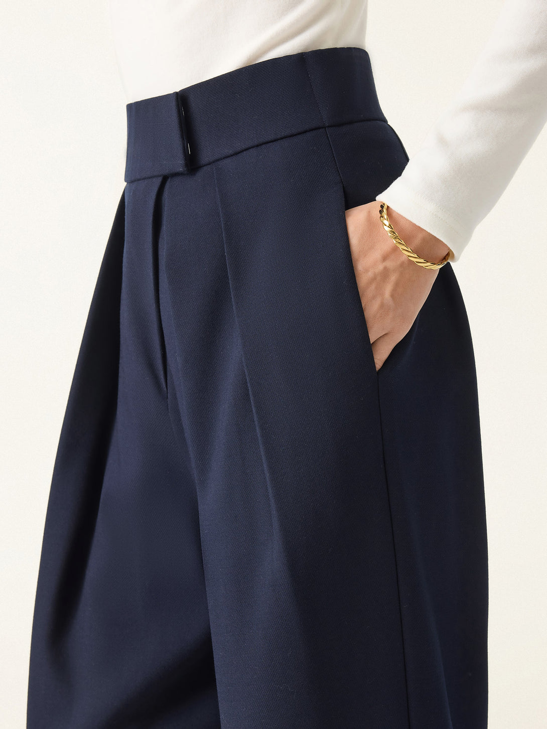 High Rise Pegged Leg Trousers with Pockets