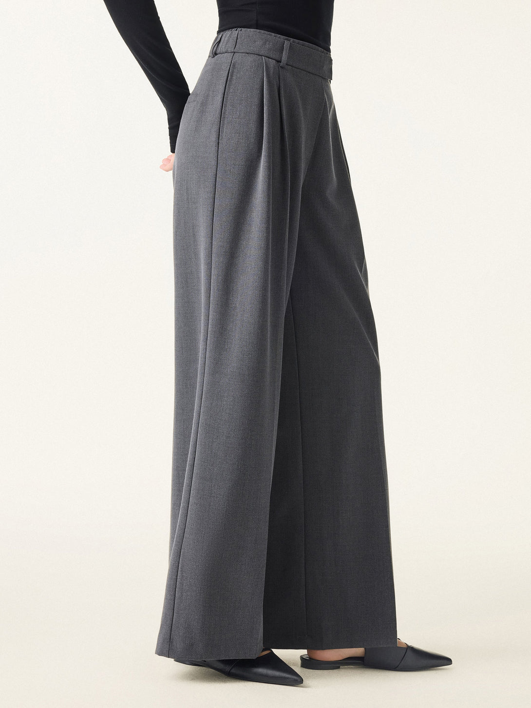Double-Pleated Mid Rise Wide Leg Trousers