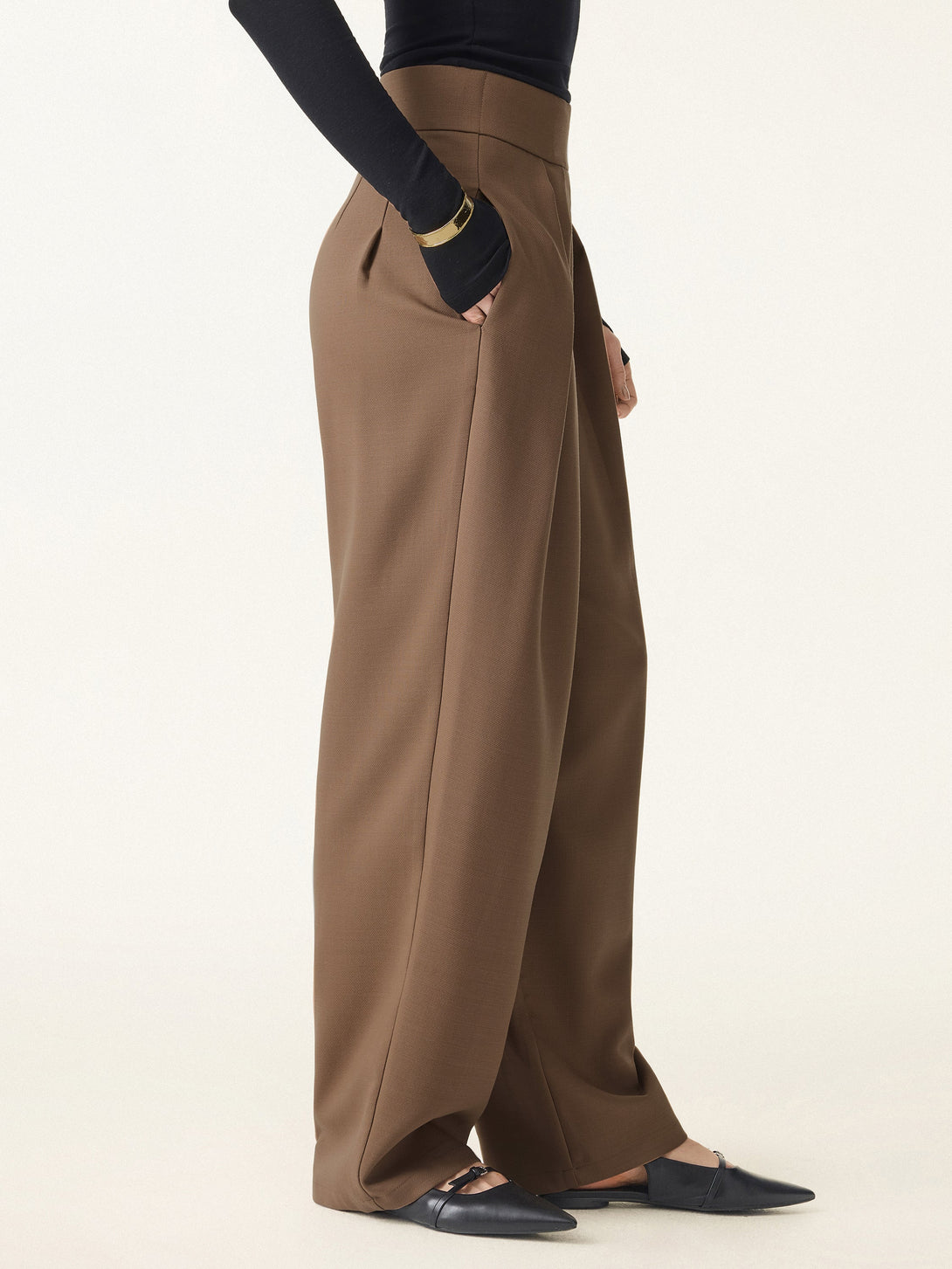 High Rise Pegged Leg Trousers with Pockets