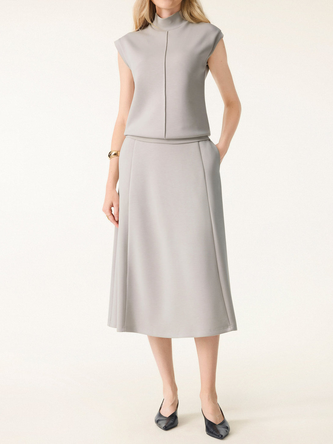 Everyday Mid Rise Flared Midi Skirt with Pockets