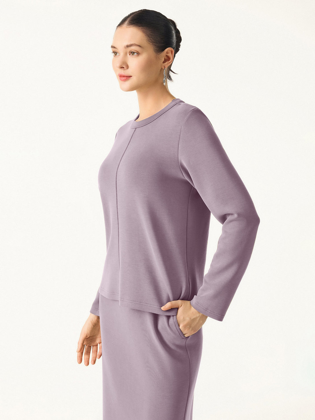 Essential Crew Neck Long Sleeve Pullover Shirt