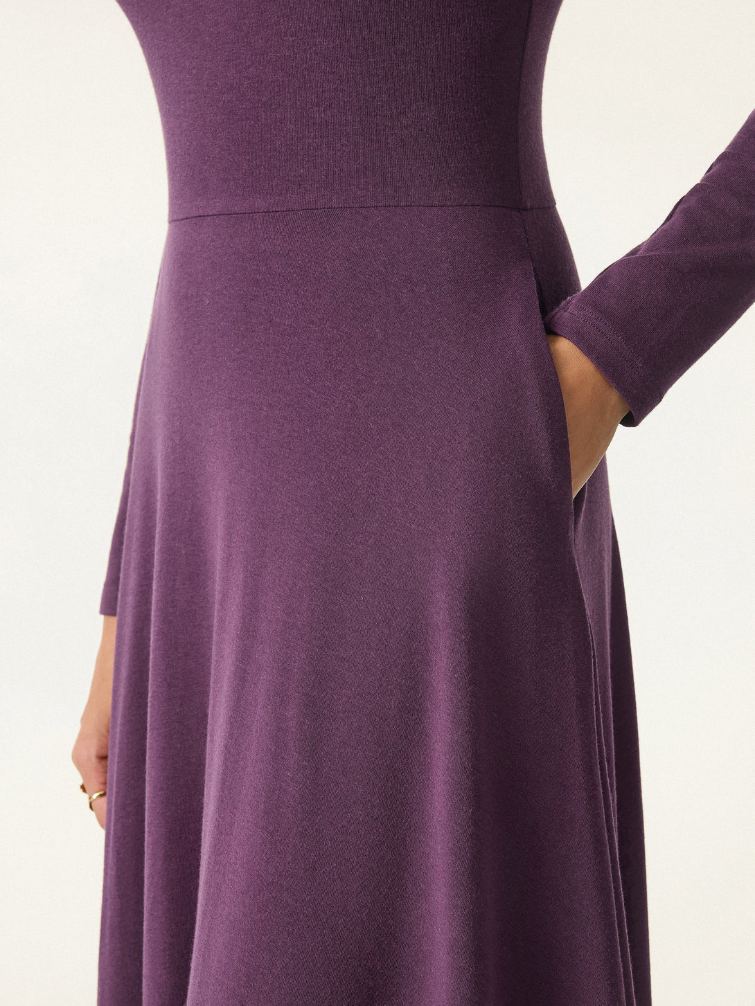 LiteWarm Flowy Diamond Neck Maxi Brami Dress with Pockets