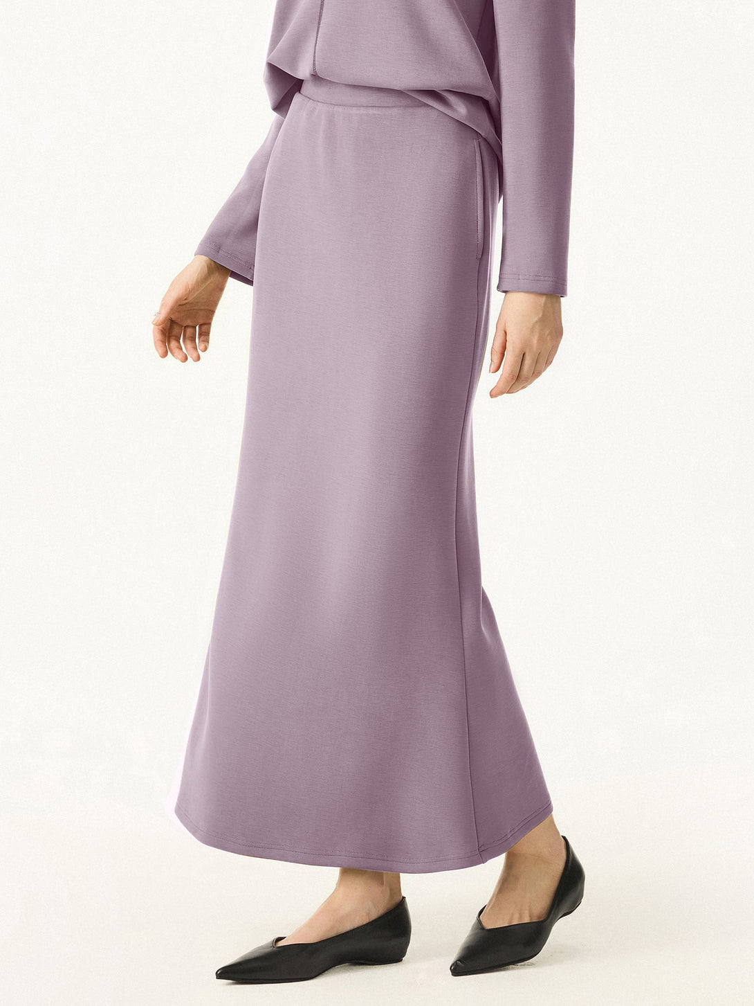 Wrinkle-Resistant Spacer Maxi Pull-on Skirt