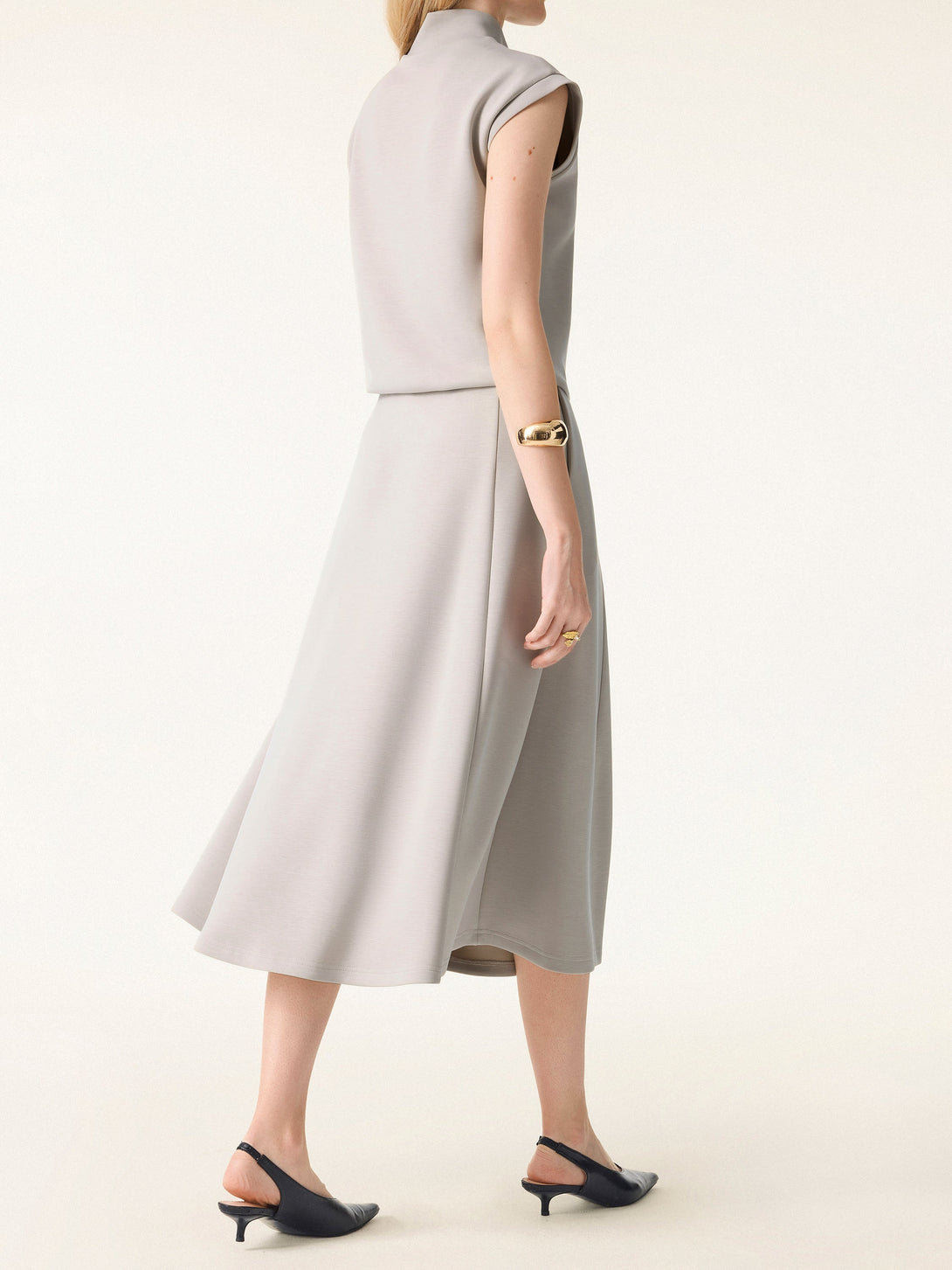 Everyday Mid Rise Flared Midi Skirt with Pockets
