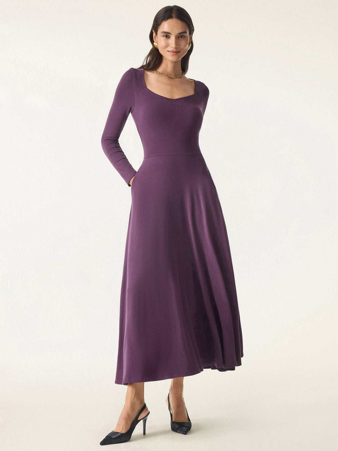 LiteWarm Flowy Diamond Neck Maxi Brami Dress with Pockets